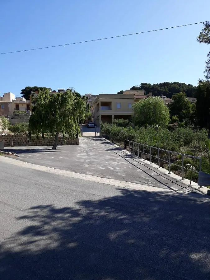 Homestay A Due Passi Dal Molino Apartment Valderice