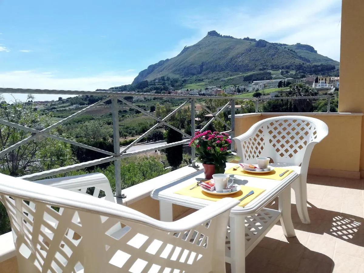 Homestay A Due Passi Dal Molino Apartment Valderice